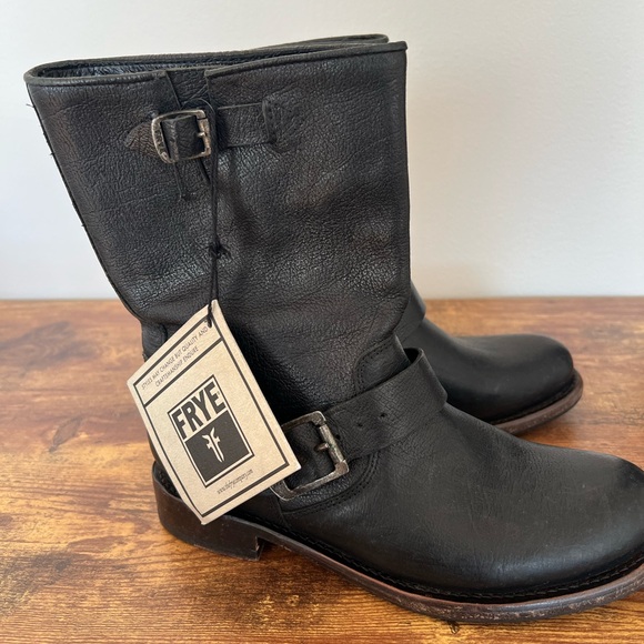 Frye Jenna engineering bootie. Size 7 black - Picture 2 of 12